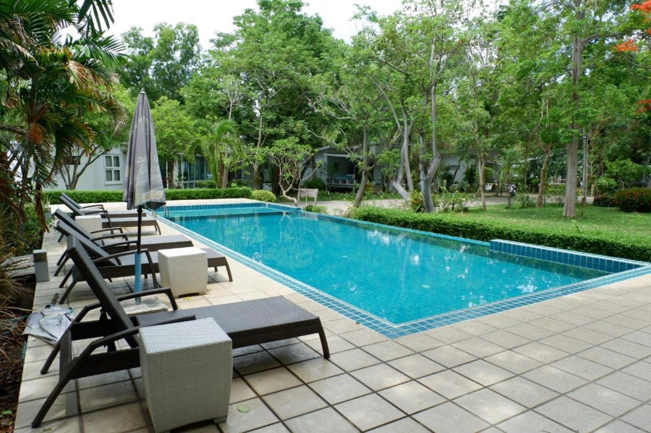 White@Sea Resort Ban Phe Exterior photo
